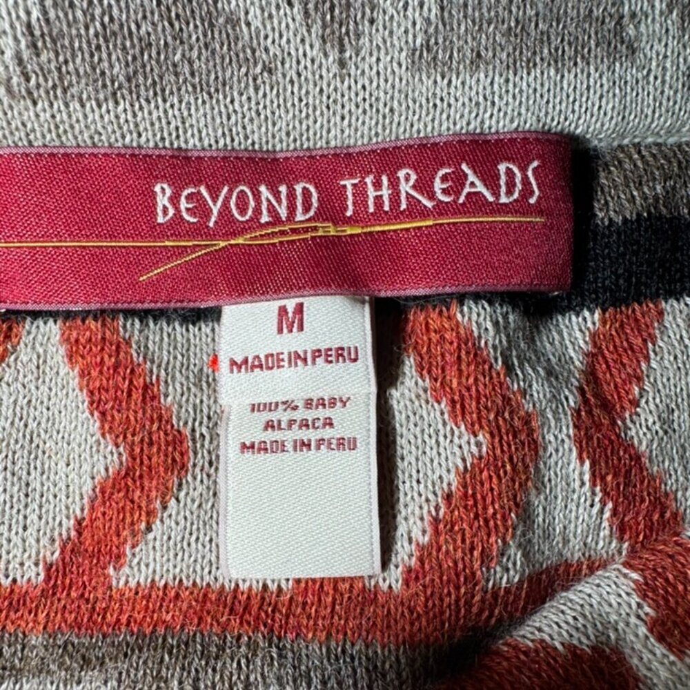 Beyond Threads 100% baby alpaca skirt size medium - Picture 5 of 5
